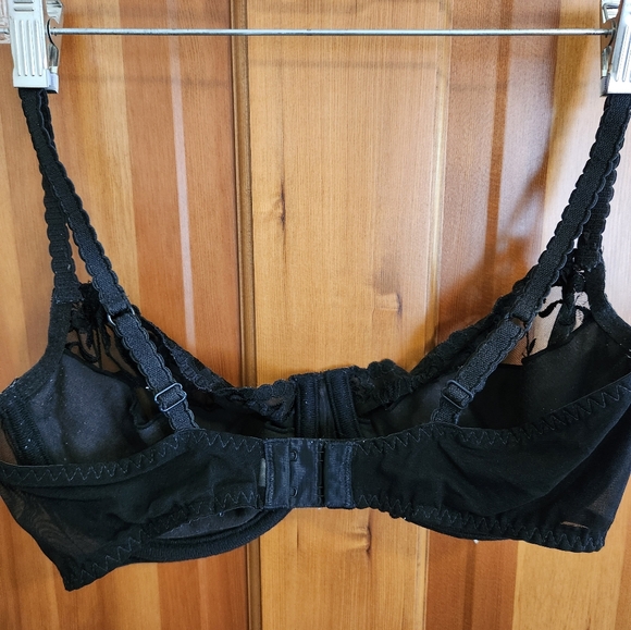 VICTORIA SECRET Bra 36D, Black - Picture 3 of 4